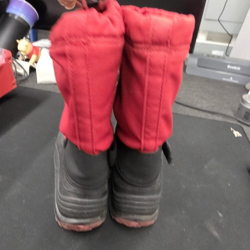 Kamik Red and Black Snow Boots Insulated Waterproof Kids Size 1 Unisex - Picture 4 of 5